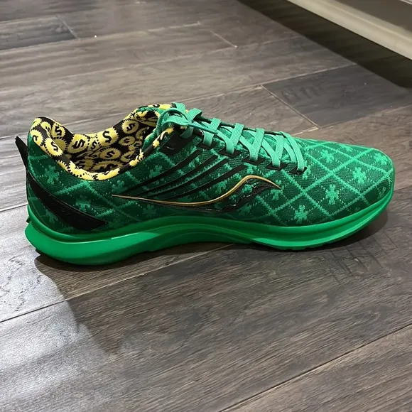 Saucony Kinvara 12 St. Patrick’s Patty’s Day Clover Green shoes sneakers Mens