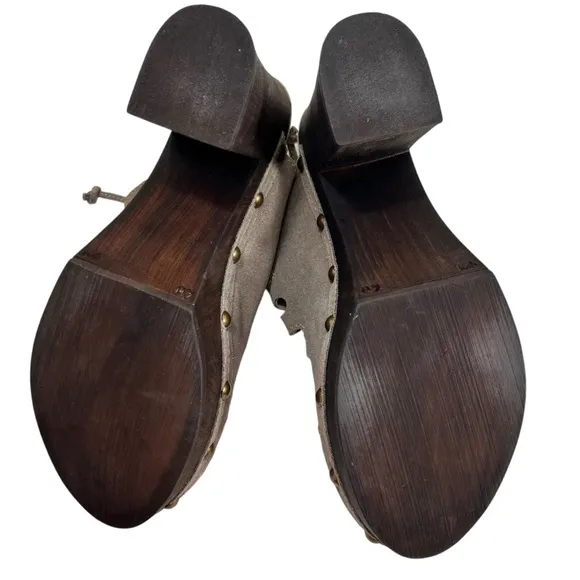 Sbicca Isold Stone Gray Clog Platform Shoes