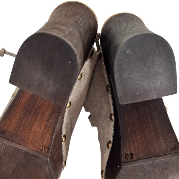 Sbicca Isold Stone Gray Clog Platform Shoes