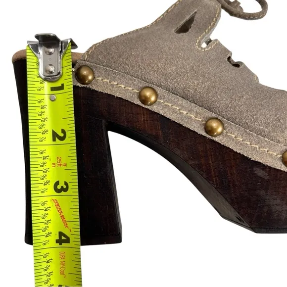 Sbicca Isold Stone Gray Clog Platform Shoes