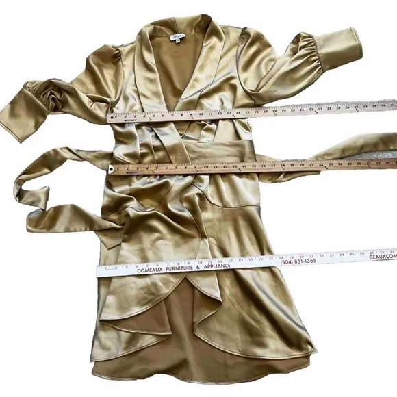 S’EDGE GOLD WRAP DRESS SIZE SMALL SOPHISTICATED MODERN CHIC EVENT PARTY