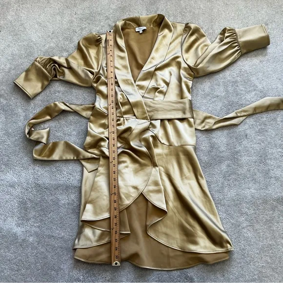 S’EDGE GOLD WRAP DRESS SIZE SMALL SOPHISTICATED MODERN CHIC EVENT PARTY