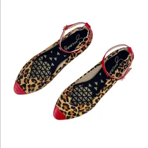 SEECAAS LEOPARD WITH RED CAP TOE Size 10 Chic Stylish Fun Trendy Artsy Modern