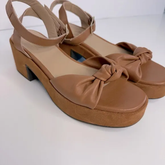 Seychelles Slow Motion Tan Sandals Suede Buttery Leather Ankle Strap Size 8
