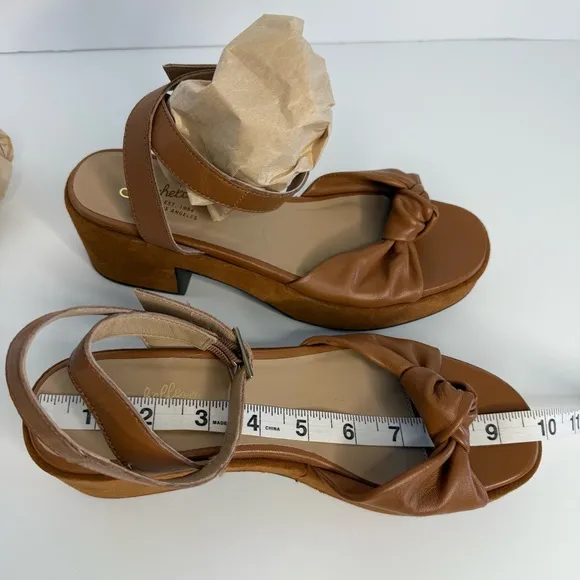 Seychelles Slow Motion Tan Sandals Suede Buttery Leather Ankle Strap Size 8