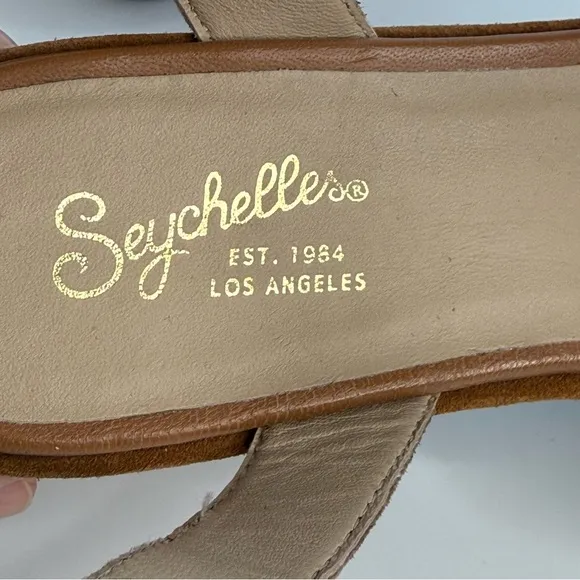 Seychelles Slow Motion Tan Sandals Suede Buttery Leather Ankle Strap Size 8