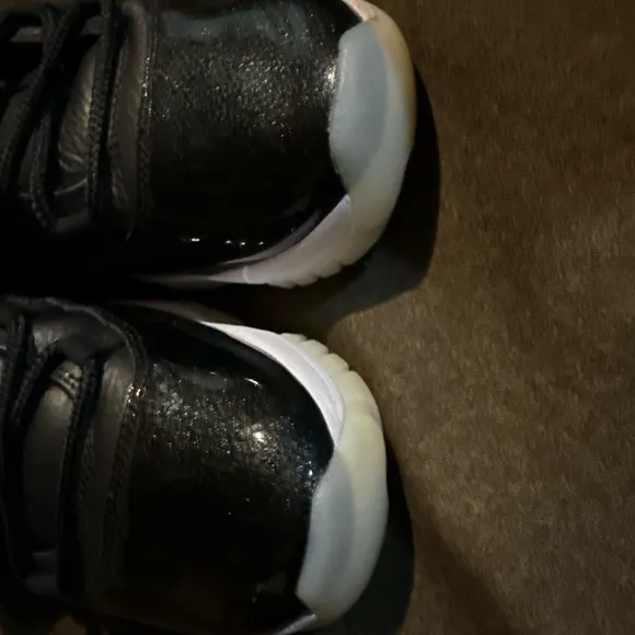 Size 12 - Jordan 11 Retro Low 72-10