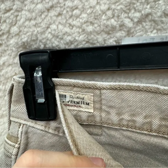 Size 12 - LEVI'S - 501 Jeans Cream Straight Leg Rent the Runway RTR $108 msrp