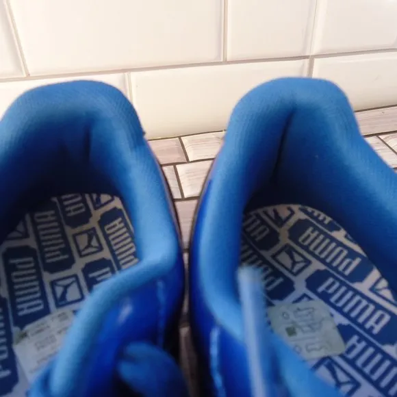 SIZE 7. PUMA Men's Roma Ano Royal lightweight athletic sneakers shoes.