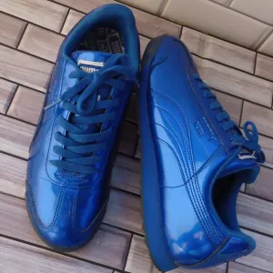 SIZE 7. PUMA Men's Roma Ano Royal lightweight athletic sneakers shoes.