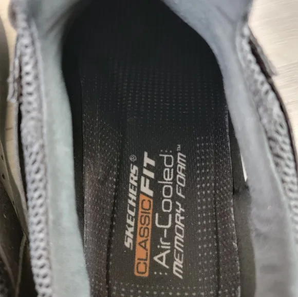 Skechers Men's Classic Fit Delson Camden Sneaker Walking Shoes Black Size 12