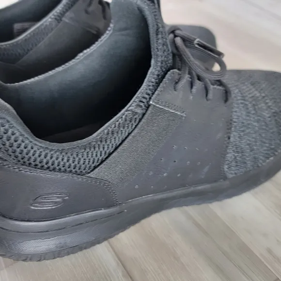 Skechers Men's Classic Fit Delson Camden Sneaker Walking Shoes Black Size 12