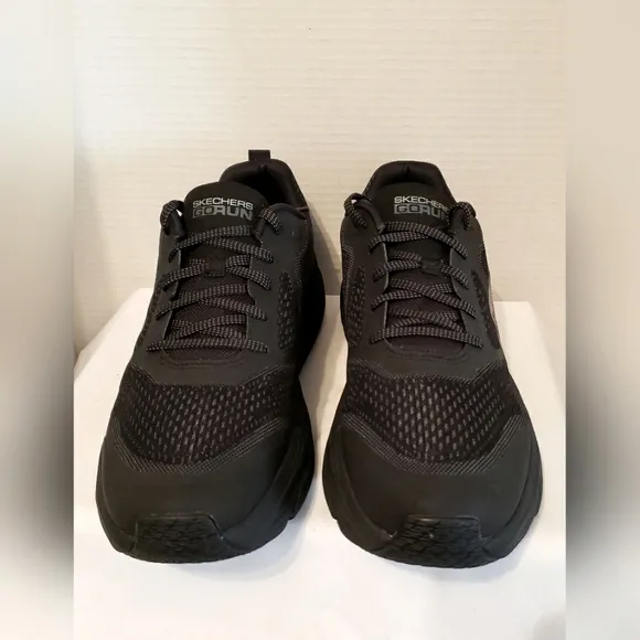 Skechers Men's Go Run Max Cushion Black Sneakers 10.5