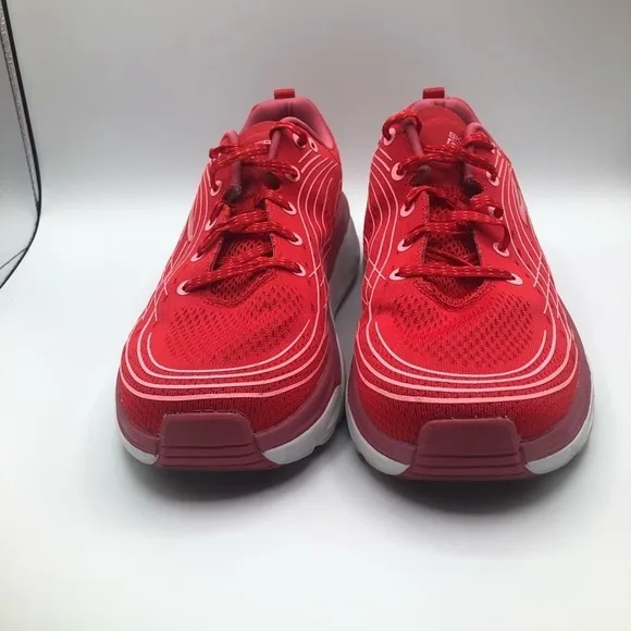Skechers Men’s Max Cushioning Ultimate Lightweight Running Shoes