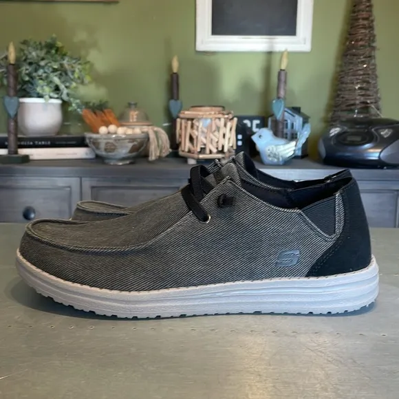 Skechers men’s wide fit, air cooled, comfort shoes, gray/black size 11