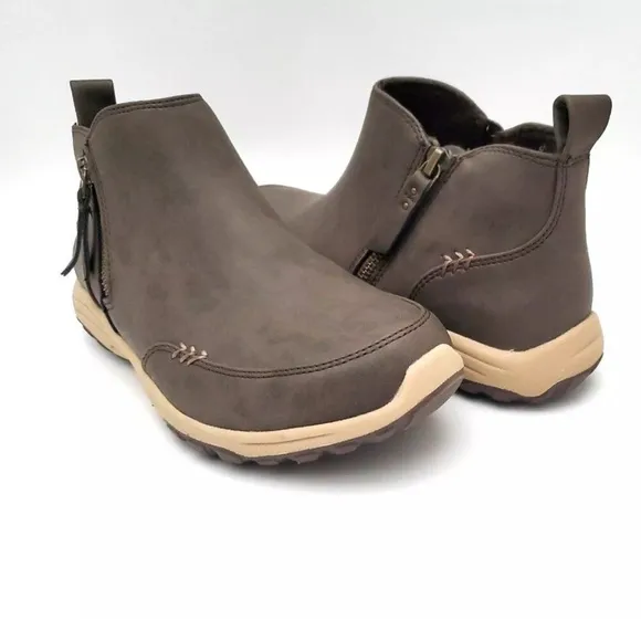 SKECHERS Reggae Fest 2.0. Classic Modern Style and Comfort Boot Women's …