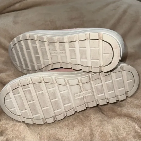 Skechers Street LA  Back Again Genuine Suede 73999 LTPink White Women’s Size 9