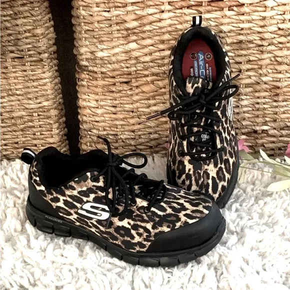Skechers Sure Track Composite Toe Safety Shoes Womens Size 7.5 Leopard Black