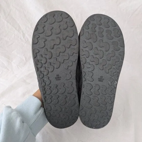 Skims Gunmetal Quilted Slippers Size 9.5 Women