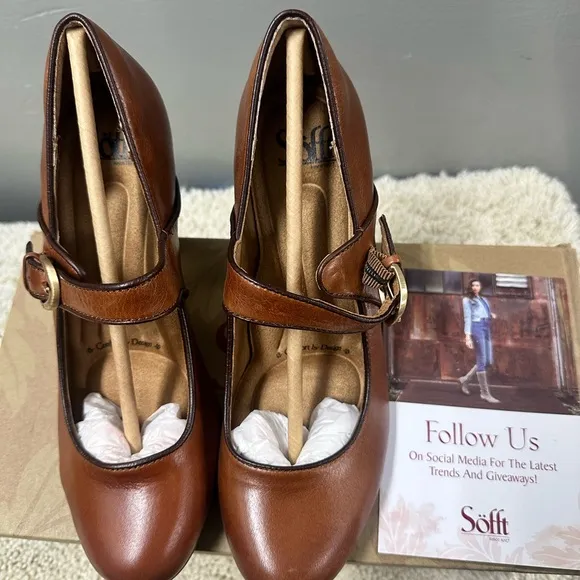 Sofft Brown Leather Heels with Glossy Finish