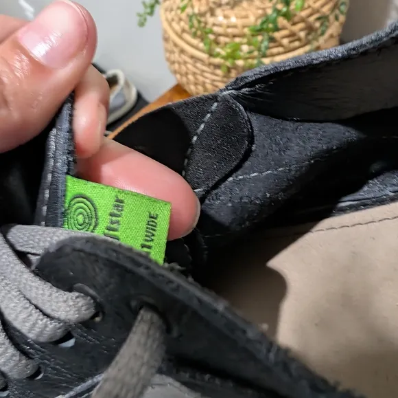 softstar primal runamoc shoe unisex size 11 wide Vibram soles Handmade gray wide