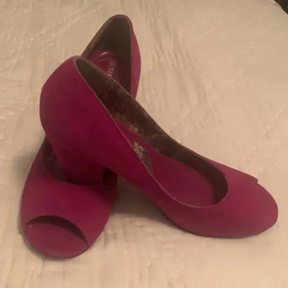 𝅺SOHO LAB NWT fuchsia pink leather open toe heels shoes in size 6.5