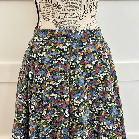 [SOLD OUT] Boden Size 2 / 4 Corinne Black Multi Floral Cotton A-Line Midi Skirt