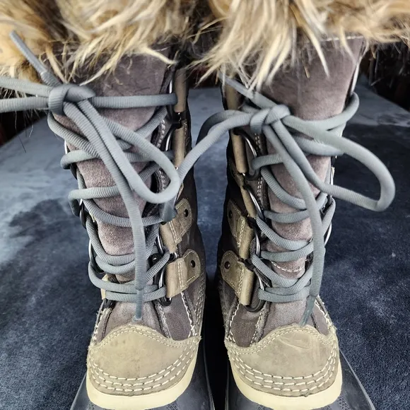 SOREL Joan of Arctic Suede Faux Fur Trim Insulated &amp; Waterproof Snow Boots 8