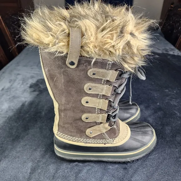 SOREL Joan of Arctic Suede Faux Fur Trim Insulated &amp; Waterproof Snow Boots 8