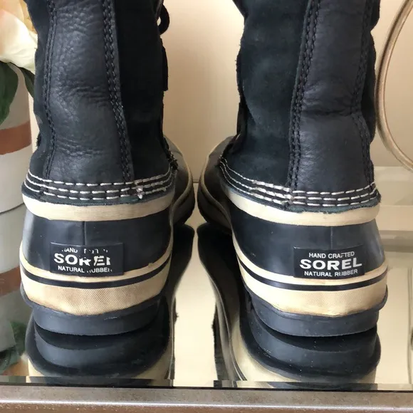 SOREL Joan of Arctic Winter Snow Boots in Black Suede Fur Top Trim
