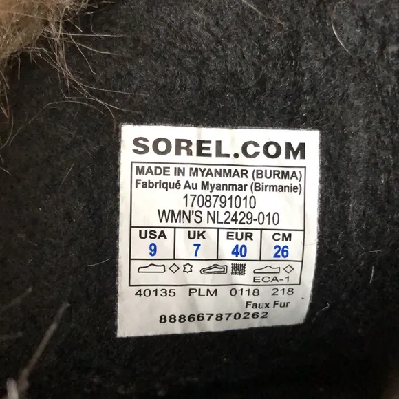 SOREL Joan of Arctic Winter Snow Boots in Black Suede Fur Top Trim