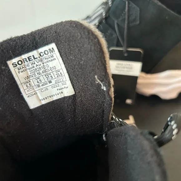 Sorel NIB Kinetic Breakthru Caribou Waterproof Shoe  6.5 Black White Boot