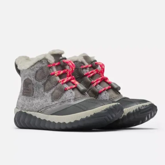 SOREL Shearling BootsYOUTH OUT N ABOUTTM PLUSBOOT size 1 unisex