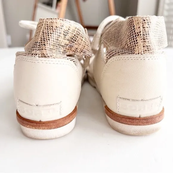 Sorel Torpeda Lace lI Leather And Suede Shoes Sandals