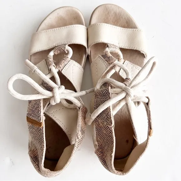 Sorel Torpeda Lace lI Leather And Suede Shoes Sandals
