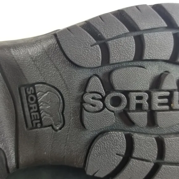 Sorel Waterfall black suede insulate winter boots