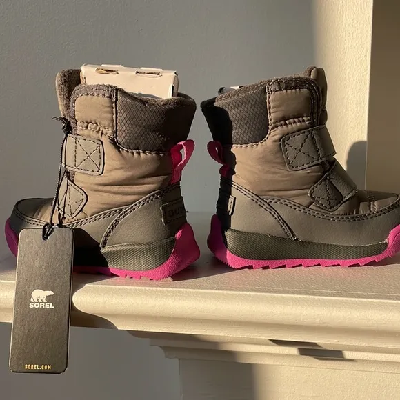 SOREL Whitney II Waterproof Insulated Boot grey toddler 4 NWT