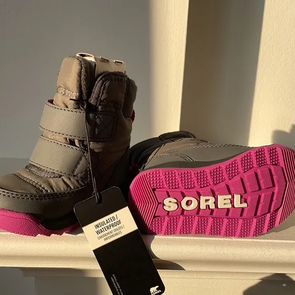 SOREL Whitney II Waterproof Insulated Boot grey toddler 4 NWT
