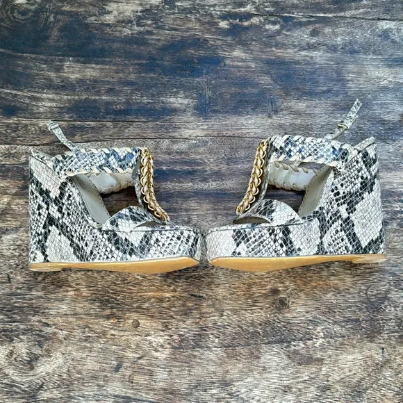 Stella McCartney snakeskin platform wedge heel sandals w/ gold chain size 7