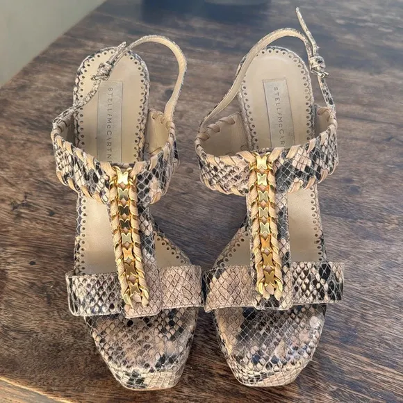 Stella McCartney snakeskin platform wedge heel sandals w/ gold chain size 7