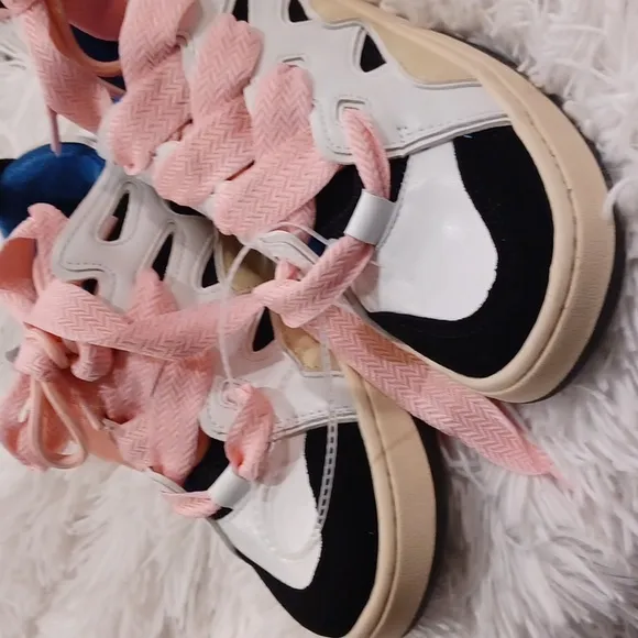 Steve Madden Tennis Shoes Roaring Blue &amp; Pink Laces Platform Sneakers Sizes 6, 7