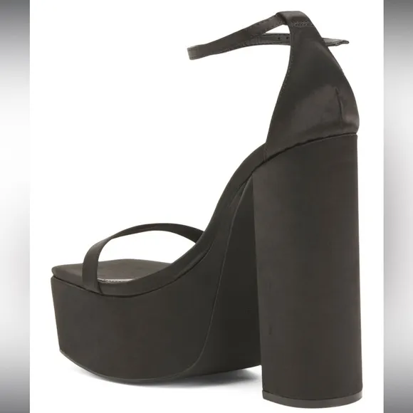 STEVE MADDENAmori Platform Heels Black Satin