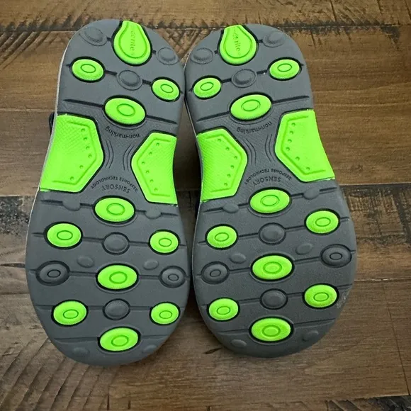 Stride Rite M2P Toddler‎ Boys Size 5 Scout Water Shoe/Sandals Navy/Royal