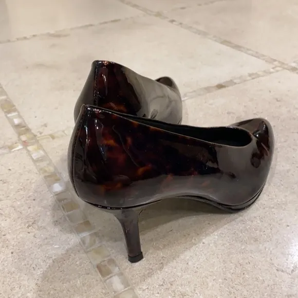 Stuart weitzman ladies shoes