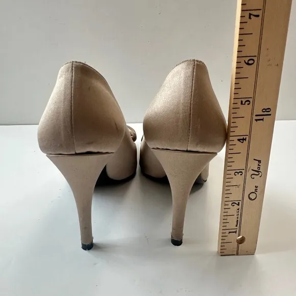 Stuart Weitzman Pumps Heels Rhinestone Bow Party Career Shoes Womens 8 MW 69793