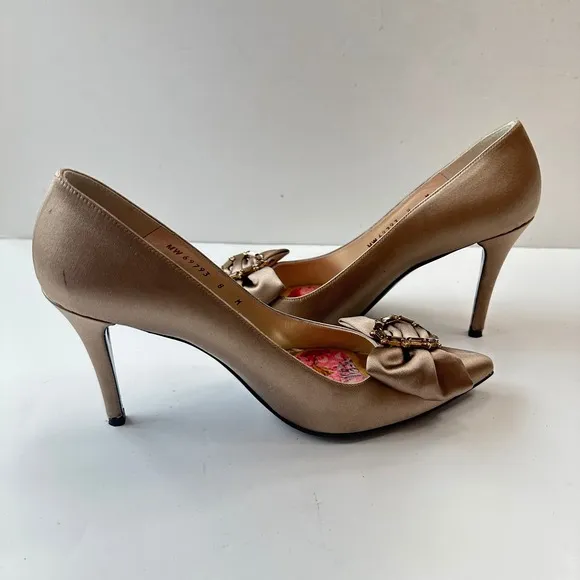 Stuart Weitzman Pumps Heels Rhinestone Bow Party Career Shoes Womens 8 MW 69793