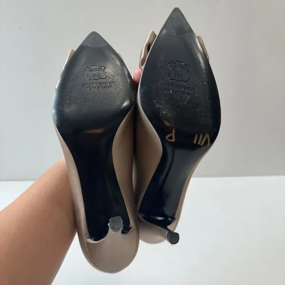 Stuart Weitzman Pumps Heels Rhinestone Bow Party Career Shoes Womens 8 MW 69793