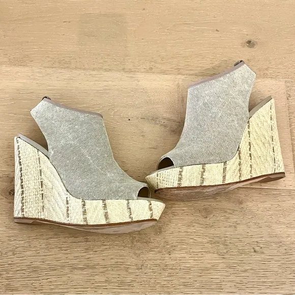 Stylish Beige Wedge Sandals