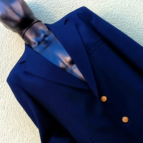 THE CLASSIC COLLECTION MEN'S VINTAGE MIDNIGHT BLUE GOLD BUTTON CLASSIC BLAZER