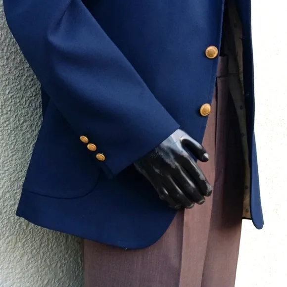 THE CLASSIC COLLECTION MEN'S VINTAGE MIDNIGHT BLUE GOLD BUTTON CLASSIC BLAZER